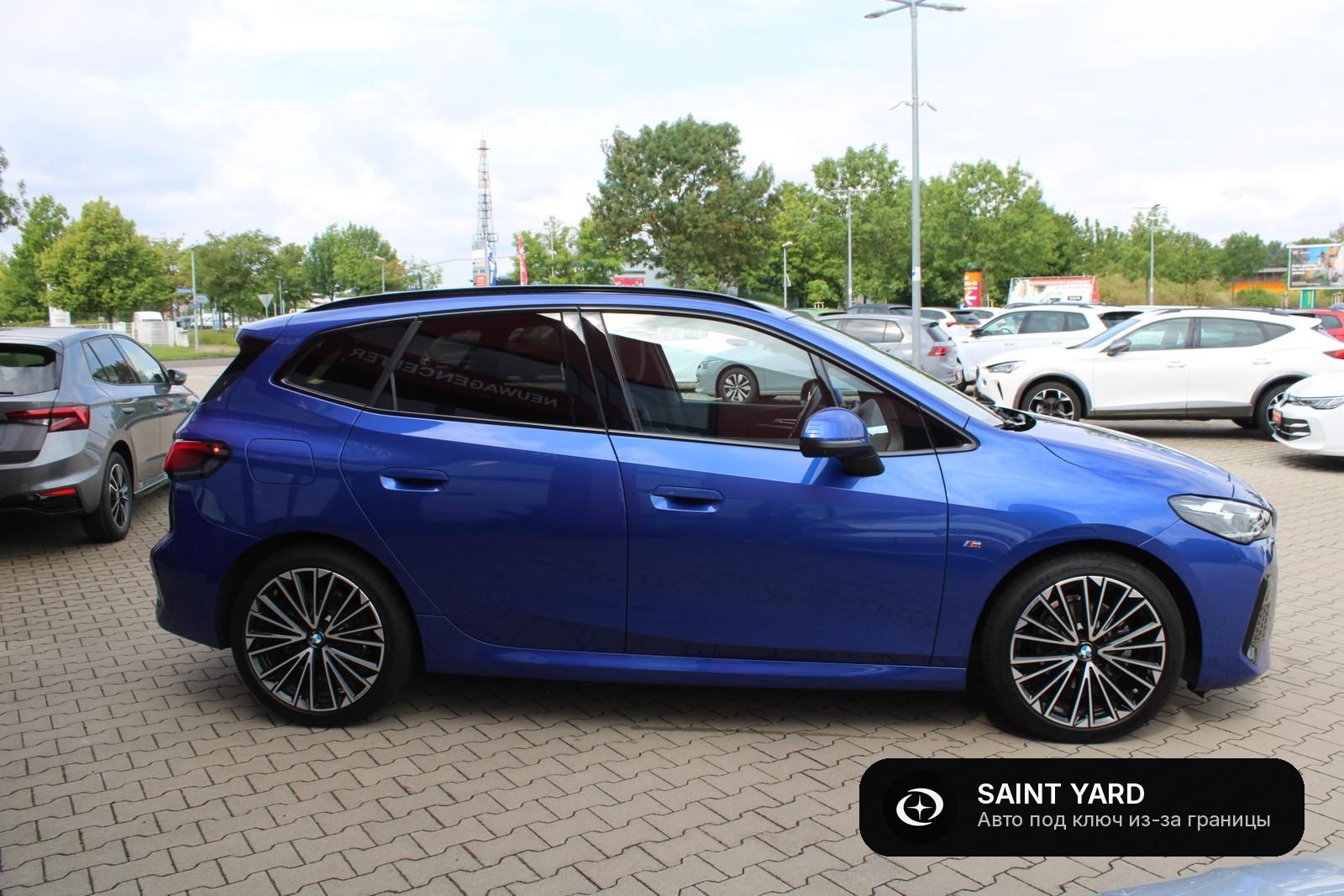 BMW 218i Active Tourer — фото 3