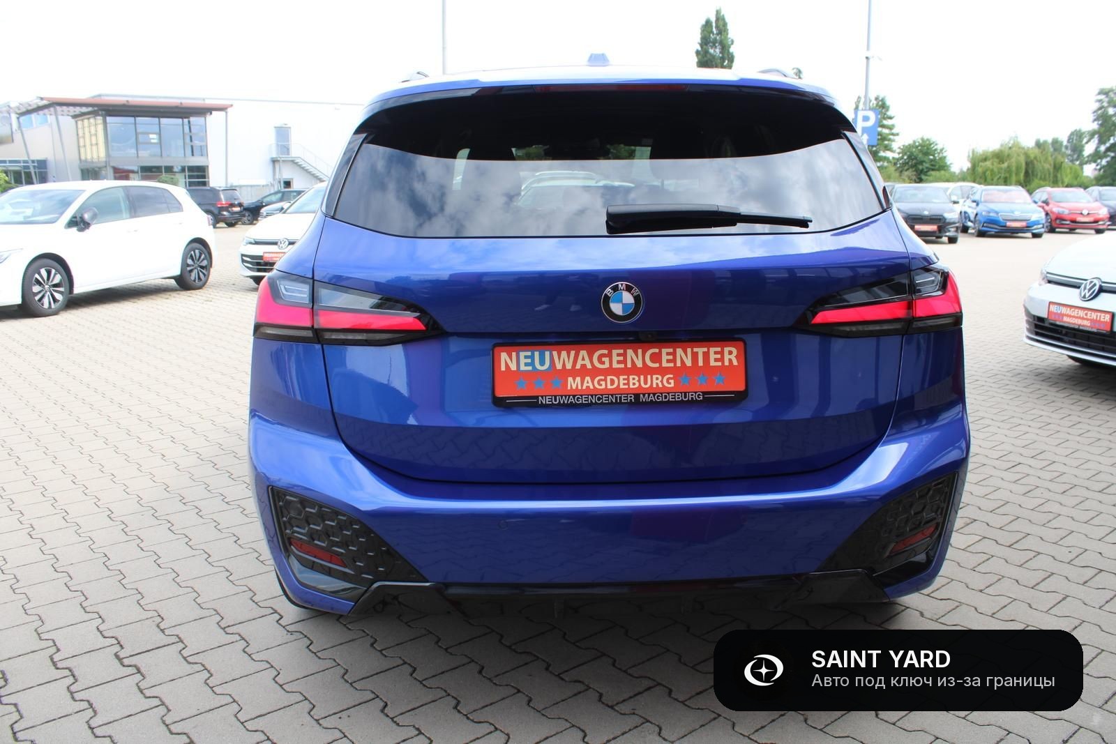 BMW 218i Active Tourer — фото 4
