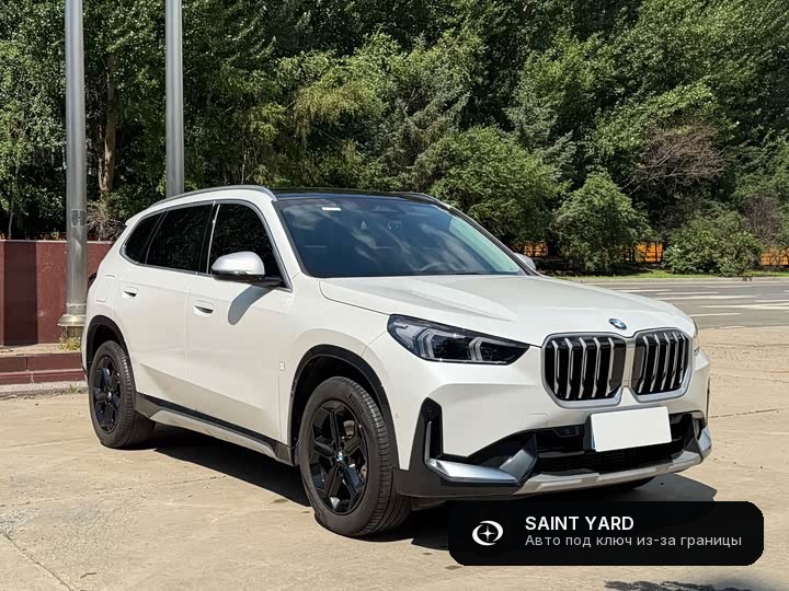 BMW X1 sDrive20Li — фото 3