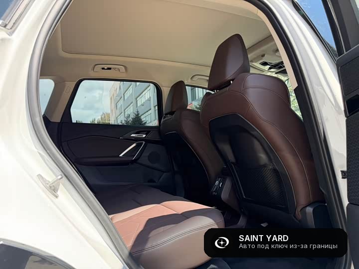BMW X1 sDrive20Li — фото 11