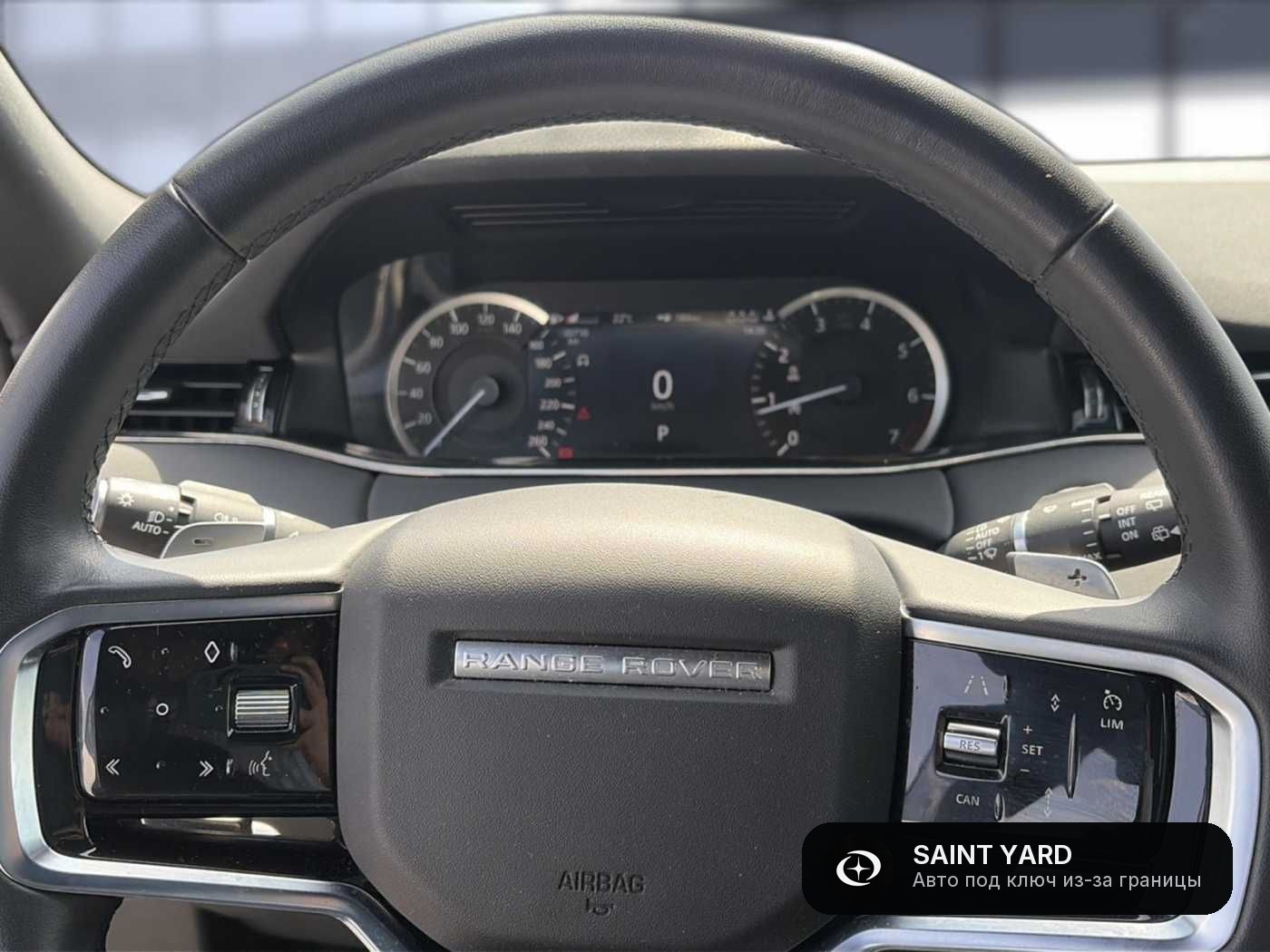 Land Rover Range Rover Evoque — фото 11