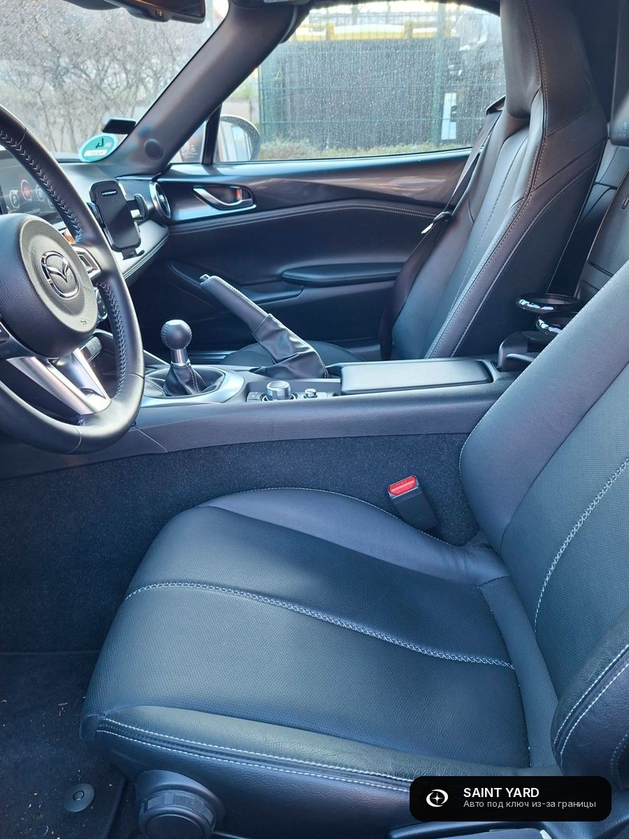 Mazda MX-5 — фото 12