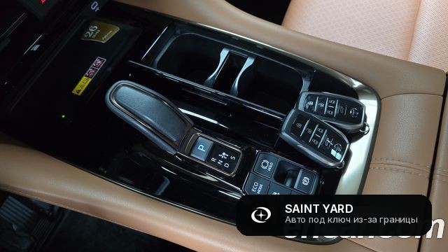 Toyota Alphard 2.5 HEV Executive AWD — фото 12