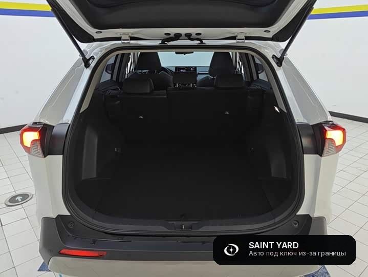 Toyota RAV4 2.0L CVT Plus — фото 4