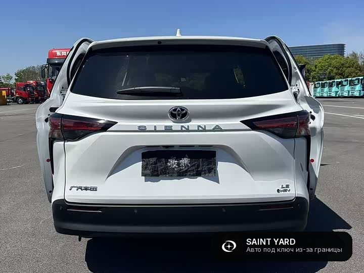 Toyota Sienna 2.5L — фото 11