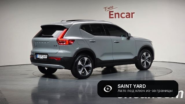Volvo XC40 B4 Ultra Bright — фото 2