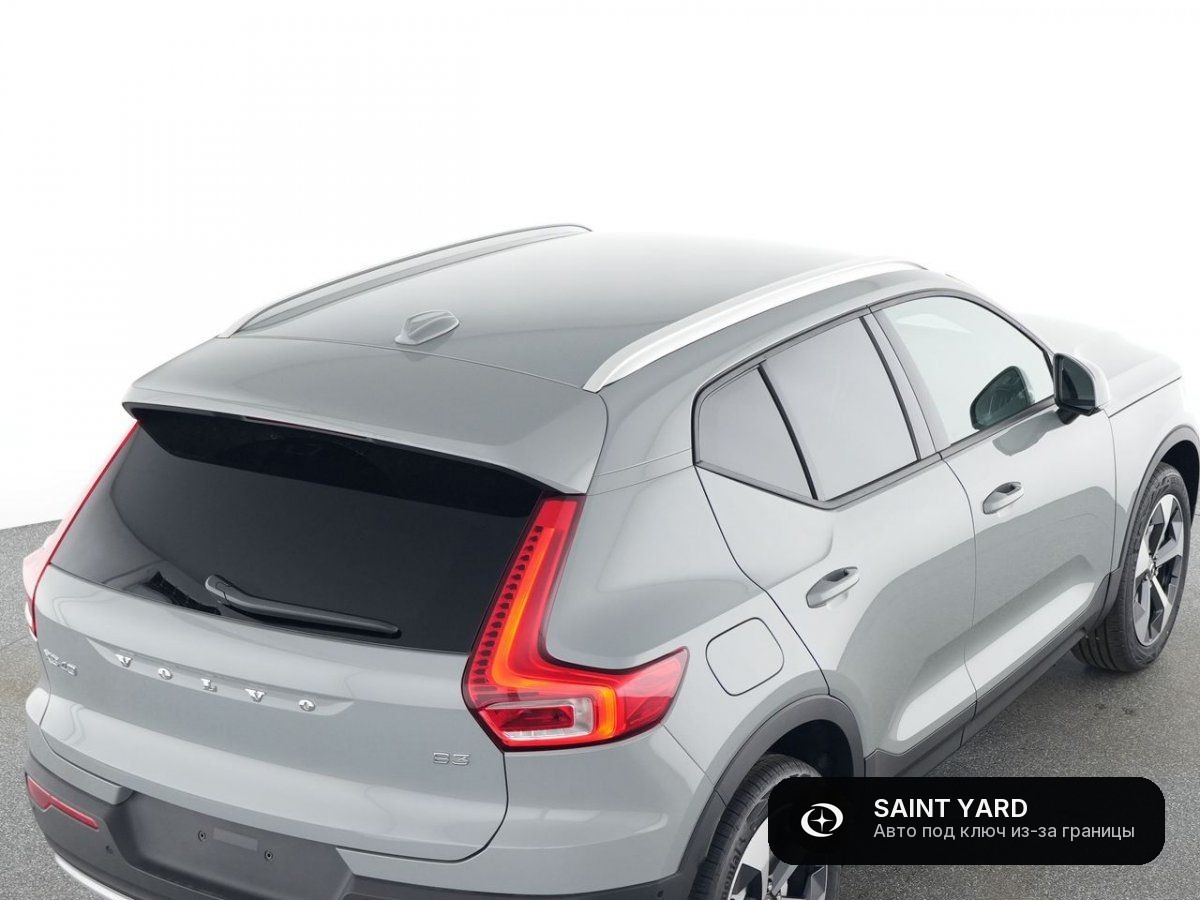 Volvo XC40 — фото 9